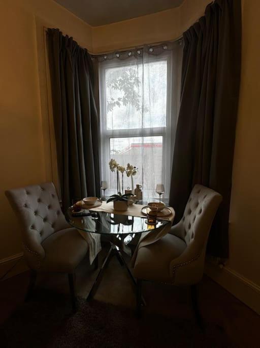Ferienwohnung Entire 1Bed Stratford Westfield London Exterior foto