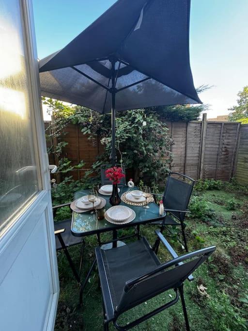 Ferienwohnung Entire 1Bed Stratford Westfield London Exterior foto